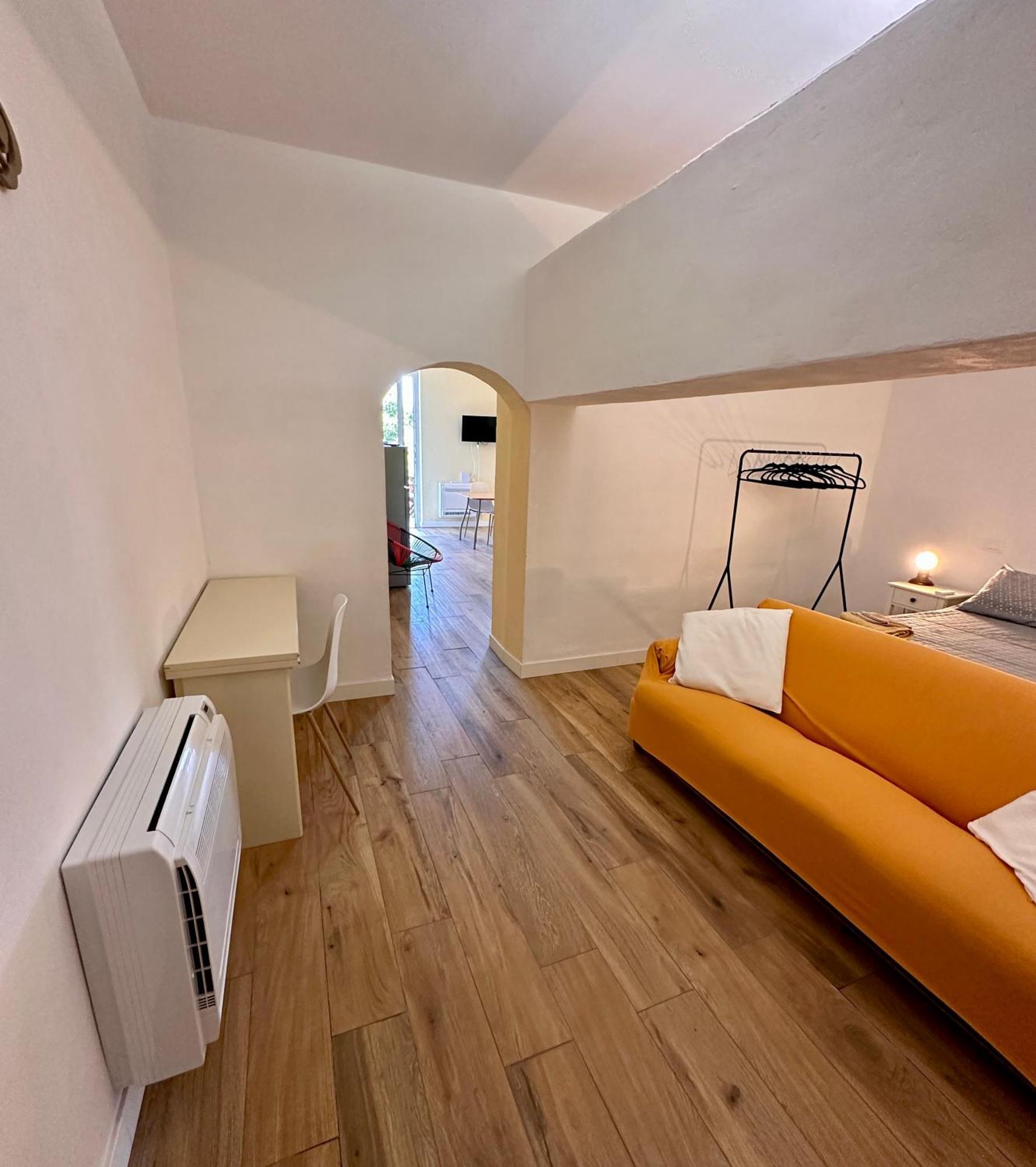 Libeccio 1 - Holiday Home & Parking 莱里奇 外观 照片